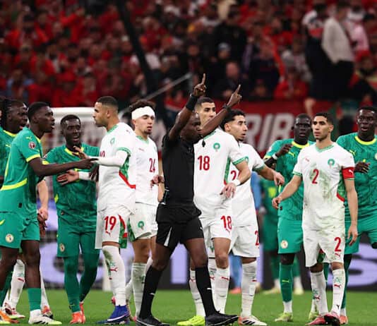 CAN 2025 : المغرب يُتوج بطلاً لأفريقيا على الطاولة بعد انسحاب السنغال من النهائي المغرب بطل كأس أمم إفريقيا 2025 بعد انسحاب السنغال