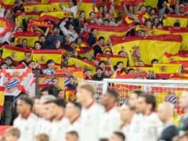 أزمة في مباراة مصر وإسبانيا.. الاتحاد المصري يندد بهتافات معادية للمسلمين الاتحاد المصري يدين هتافات معادية للمسلمين