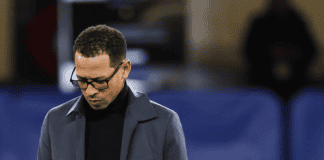تشيلسي يعلن إقالة ليام روزينيور بعد أربعة أشهر فقط تشيلسي يقيل ليام روزينيور بعد تراجع النتائج