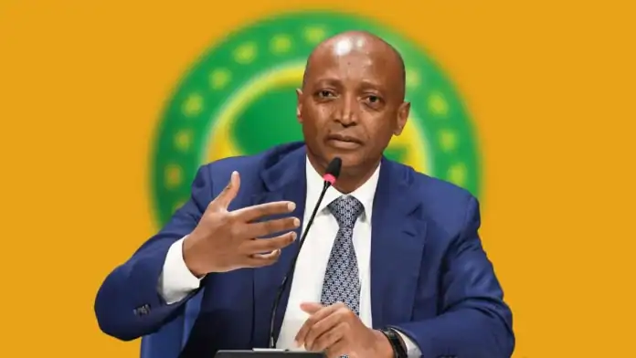 Motsepe.jpg موتسيبي يحل بالمغرب عقب زيارته الى السنغال