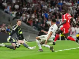 نوير يعادل رقم ميسي في دوري الأبطال ويقترب من أسطورة كاسياس نوير يعادل رقم ميسي في عدد مباريات دوري الأبطال مع ناد واحد