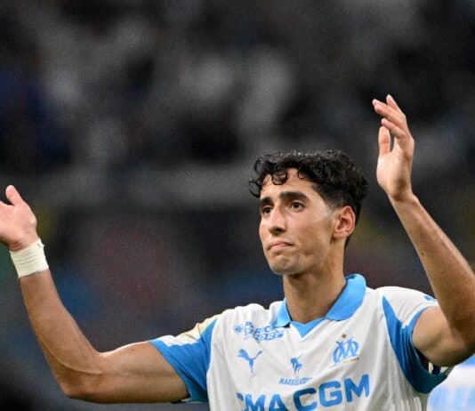 إصابة نايف أكرد تربك حسابات مارسيليا والمنتخب المغربي قبل مونديال 2026 إصابة نايف أكرد تثير الشكوك قبل كأس العالم 2026