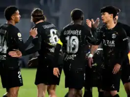 باريس سان جيرمان يتوج رسميًا بلقب الدوري الفرنسي للمرة 14 باريس سان جيرمان بطلاً للدوري الفرنسي للمرة 14