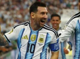الأرجنتين تهزم النمسا بثنائية وتحسم تأهلها في كأس العالم الأرجنتين تهزم النمسا وتتأهل في كأس العالم