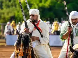 سربة تلهوني محمد أمين تتوج بجائزة الحسن الثاني للتبوريدة سربة تلهوني محمد أمين تفوز بجائزة الحسن الثاني للتبوريدة