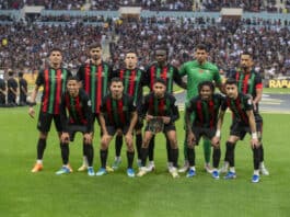 تعادل المغرب الفاسي والجيش الملكي يمنح نهضة بركان صدارة منفردة المغرب الفاسي والجيش الملكي يتعادلان في قمة البطولة