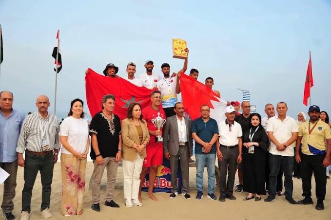 images (1) المغرب يتوج بالبطولة العربية للطائرة الشاطئية