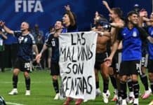 الفيفا يفتح تحقيقا مع الأرجنتين بسبب لافتة جزر المالوين الفيفا يحقق مع الأرجنتين بسبب لافتة المالوين