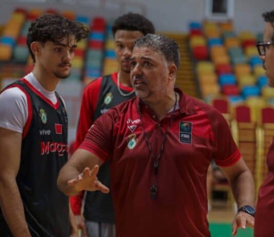 منتخب المغرب لأقل من 18 سنة يستهل كأس إفريقيا بهزيمة أمام مالي المنتخب الوطني يستهل مشواره في كأس إفريقيا بالهزيمة أمام مالي