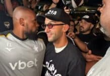 Hakim Ziyech arrive à Rio, accueilli par une foule en liesse, avant de signer avec Botafogo زياش يصل إلى ريو تمهيدا للتوقيع مع بوتافوغو
