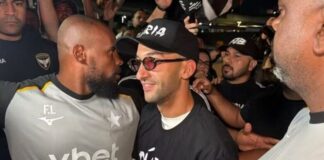 حكيم زياش يصل إلى ريو وسط استقبال جماهيري قبل توقيعه مع بوتافوغو زياش يصل إلى ريو تمهيدا للتوقيع مع بوتافوغو