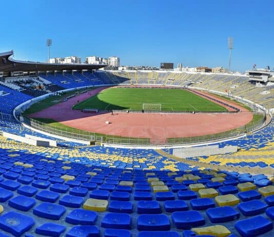 المغرب الفاسي يطلب اللعب بمركب محمد الخامس في دور مجموعات الأبطال لاعبو المغرب الفاسي خلال مواجهة قارية في دوري أبطال إفريقيا