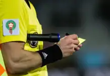 La Direction de l’arbitrage annonce la liste des arbitres pour la cinquième journée du championnat professionnel Un arbitre dirige un match du championnat professionnel marocain de football