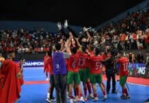 L’Université royale du Maroc rend hommage à l’équipe nationale de futsal après son sacre continental Les membres de l'équipe nationale marocaine de football en salle lors de la cérémonie d'hommage organisée au complexe de